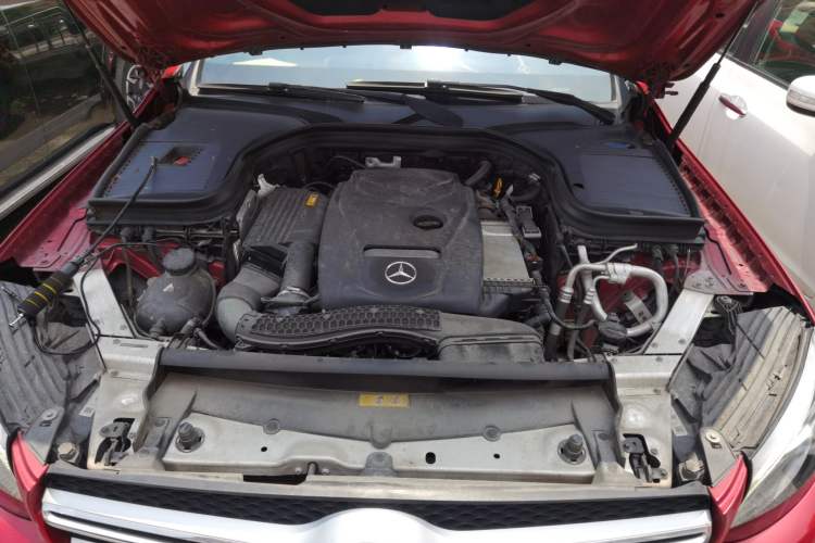Used Mercedes-Benz GLC 2019 GLC 260 L 4MATIC Dynamic Model Engine Bay