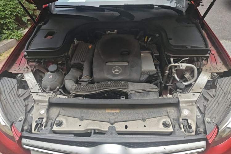 Used Mercedes-Benz GLC 2019 GLC 300 L 4MATIC Dynamic Model Engine Bay