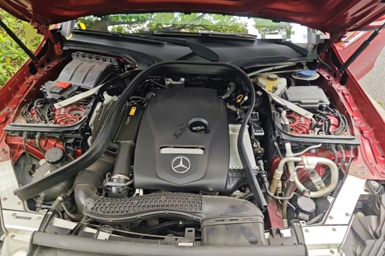 Used Mercedes-Benz GLC 2019 GLC 260 L 4MATIC Dynamic Model Engine Bay