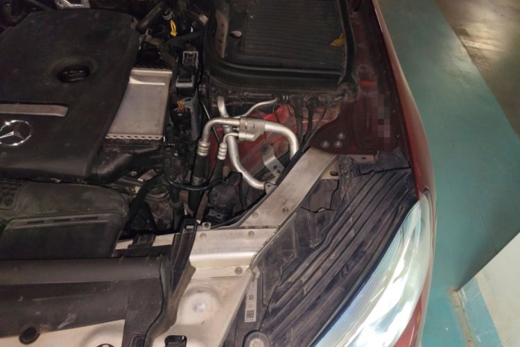 Used Mercedes-Benz GLC 2019 GLC 260 L 4MATIC Luxury Model Engine Bay Left