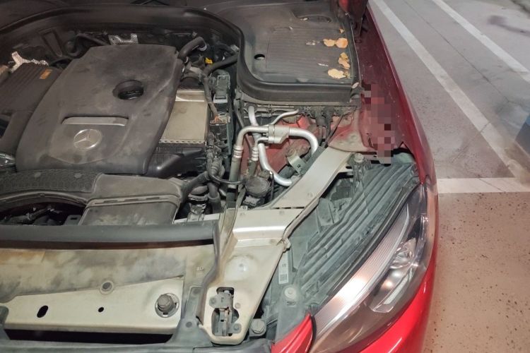 Used Mercedes-Benz GLC 2019 GLC 300 L 4MATIC Dynamic Model Engine Bay Left