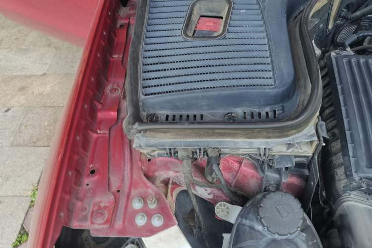 Used Mercedes-Benz GLC 2019 GLC 260 L 4MATIC Dynamic Model Engine Bay Right