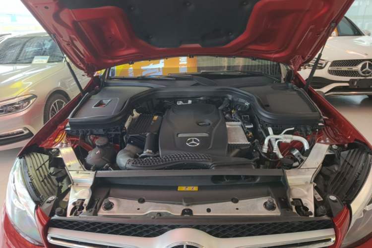 Used Mercedes-Benz GLC 2019 Facelift GLC 260 L 4MATIC Luxury Model Engine Bay