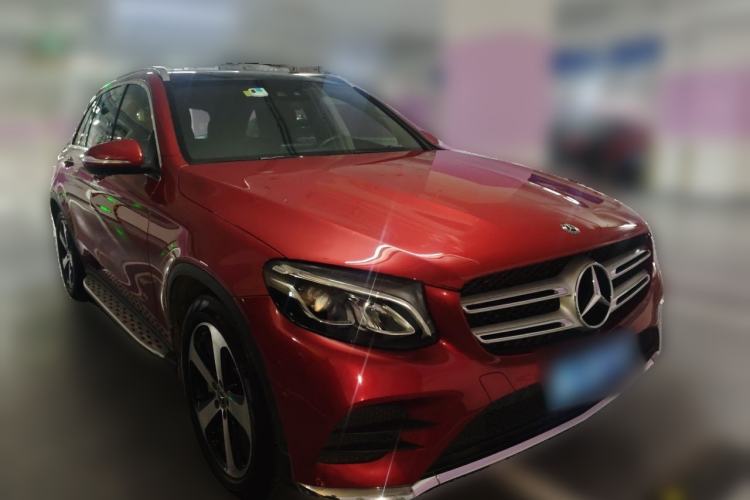 Used Mercedes-Benz GLC 2019 Facelift GLC 260 L 4MATIC Luxury Model Front Right 45 Deg