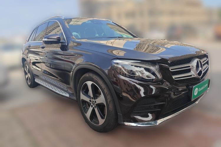 Used Mercedes-Benz GLC 2019 GLC 260 L 4MATIC Luxury Model Front Right 45 Deg