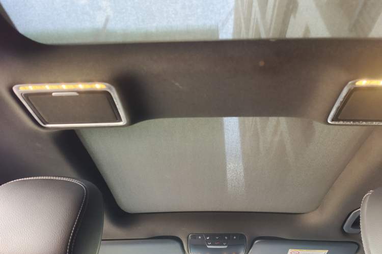 Used Mercedes-Benz GLC 2019 GLC 200 L 4MATIC Headliner