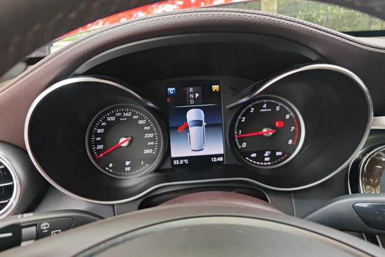 Used Mercedes-Benz GLC 2019 GLC 260 L 4MATIC Dynamic Model Instrument Cluster
