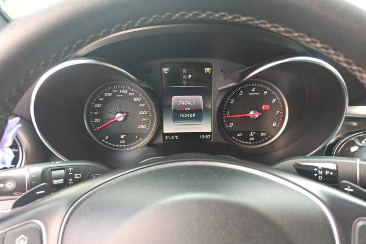 Used Mercedes-Benz GLC 2019 GLC 260 L 4MATIC Luxury Model Instrument Cluster