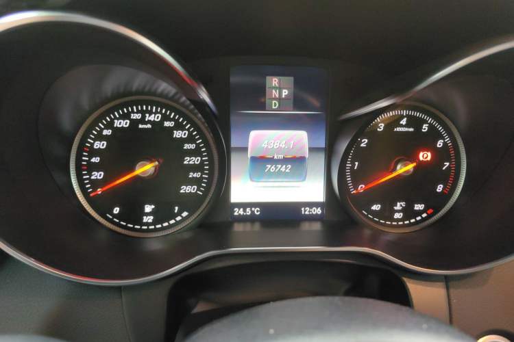 Used Mercedes-Benz GLC 2019 GLC 260 L 4MATIC Dynamic Model Instrument Cluster