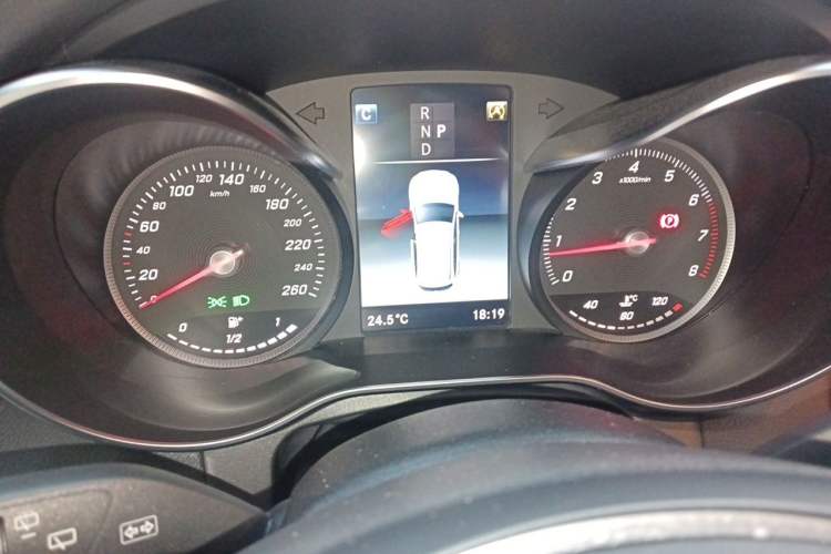 Used Mercedes-Benz GLC 2019 Facelift GLC 260 L 4MATIC Luxury Model Instrument Cluster
