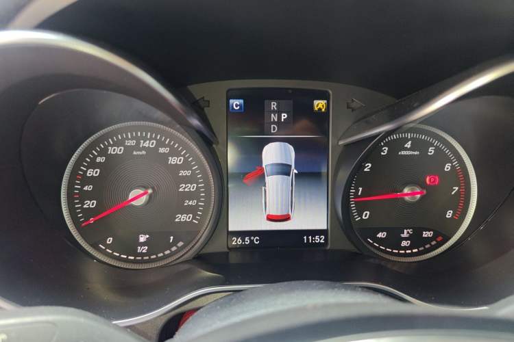 Used Mercedes-Benz GLC 2019 GLC 260 L 4MATIC Dynamic Model Instrument Cluster