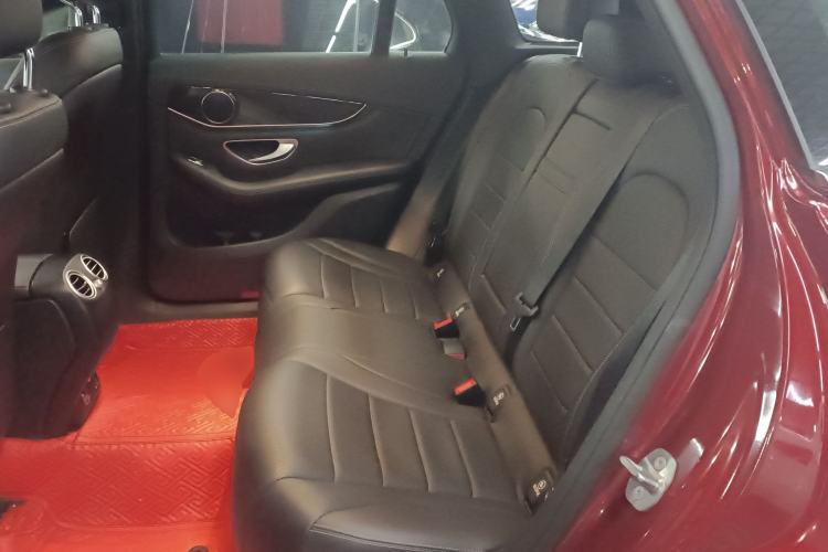 Used Mercedes-Benz GLC 2019 Facelift GLC 260 L 4MATIC Luxury Model Interior 4