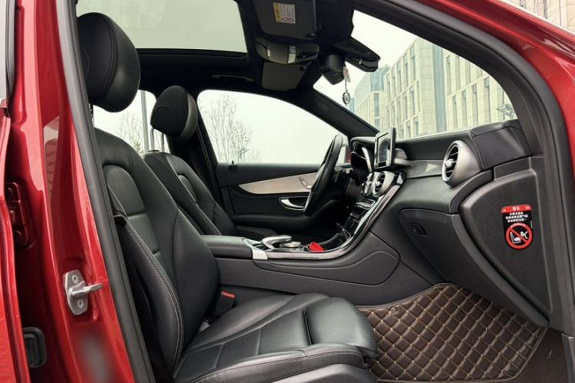 Used Mercedes-Benz GLC 2019 GLC 200 4MATIC Interior 8