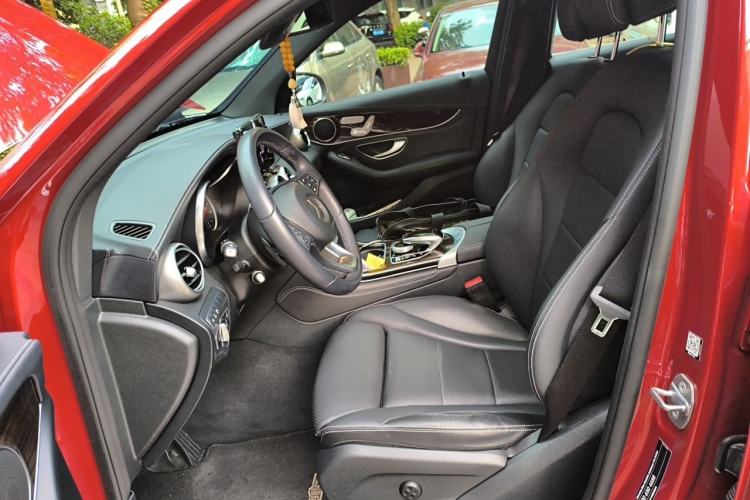 Used Mercedes-Benz GLC 2019 Facelift GLC 260 L 4MATIC Luxury Model Left Front Seat