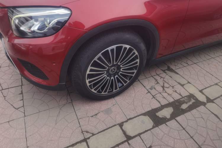 Used Mercedes-Benz GLC 2019 GLC 200 L 4MATIC Left Front Wheel Hub