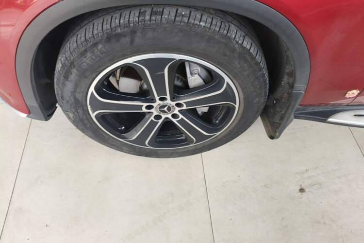 Used Mercedes-Benz GLC 2019 Facelift GLC 260 L 4MATIC Luxury Model Left Front Wheel Hub