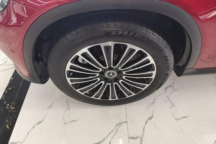 Used Mercedes-Benz GLC 2019 GLC 200 4MATIC Left Front Wheel Hub