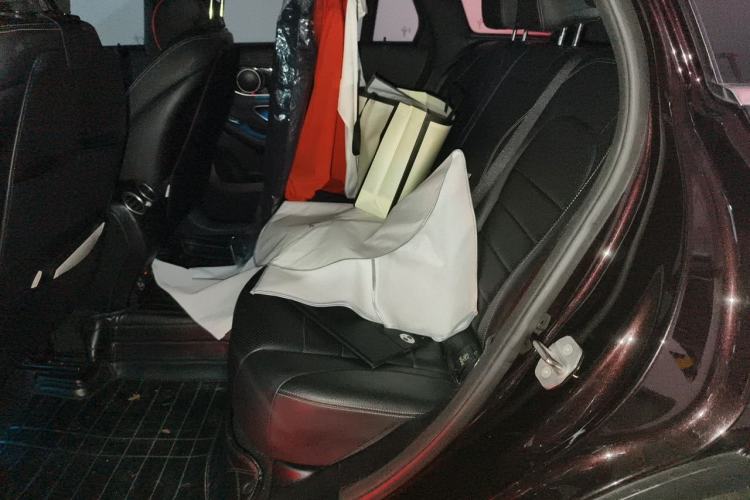 Used Mercedes-Benz GLC 2019 GLC 260 L 4MATIC Dynamic Model Left Rear Seat