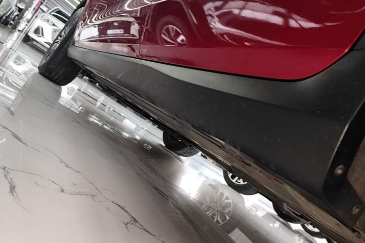 Used Mercedes-Benz GLC 2019 GLC 200 4MATIC Left Side Sill