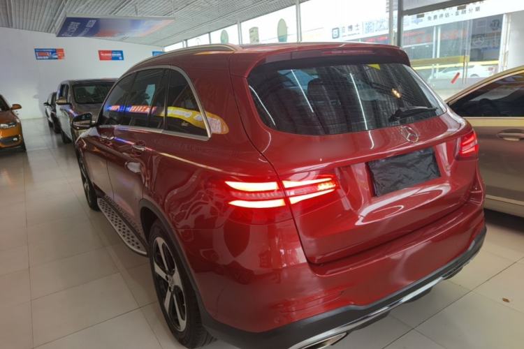 Used Mercedes-Benz GLC 2019 Facelift GLC 260 L 4MATIC Luxury Model Rear Left 45 Deg