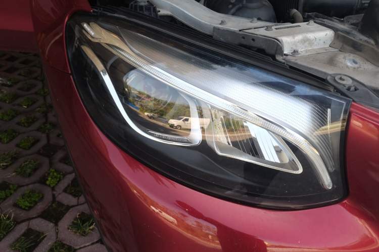 Used Mercedes-Benz GLC 2019 GLC 260 L 4MATIC Dynamic Model Right Front Headlight