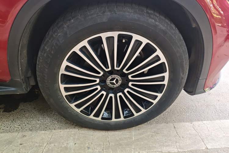 Used Mercedes-Benz GLC 2019 GLC 260 L 4MATIC Dynamic Model Right Front Wheel Hub