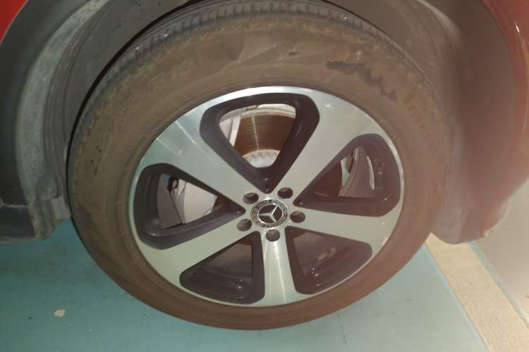 Used Mercedes-Benz GLC 2019 GLC 260 L 4MATIC Luxury Model Right Front Wheel Hub