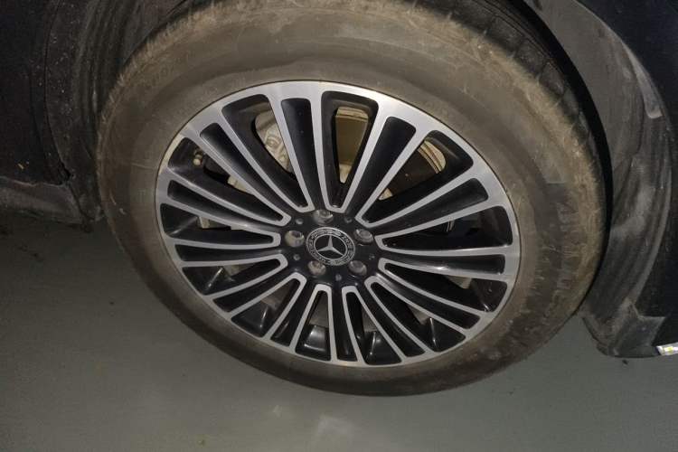 Used Mercedes-Benz GLC 2019 GLC 260 L 4MATIC Dynamic Model Right Front Wheel Hub