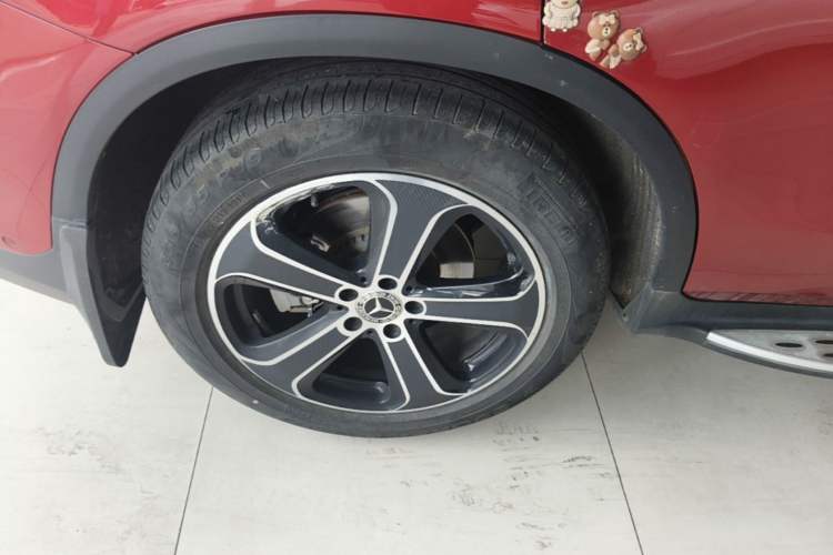 Used Mercedes-Benz GLC 2019 Facelift GLC 260 L 4MATIC Luxury Model Right Rear Wheel Hub