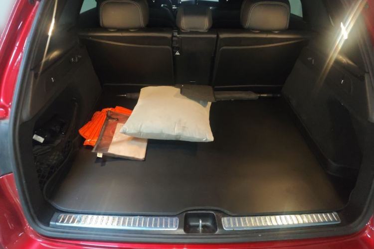 Used Mercedes-Benz GLC 2019 Facelift GLC 260 L 4MATIC Luxury Model Trunk