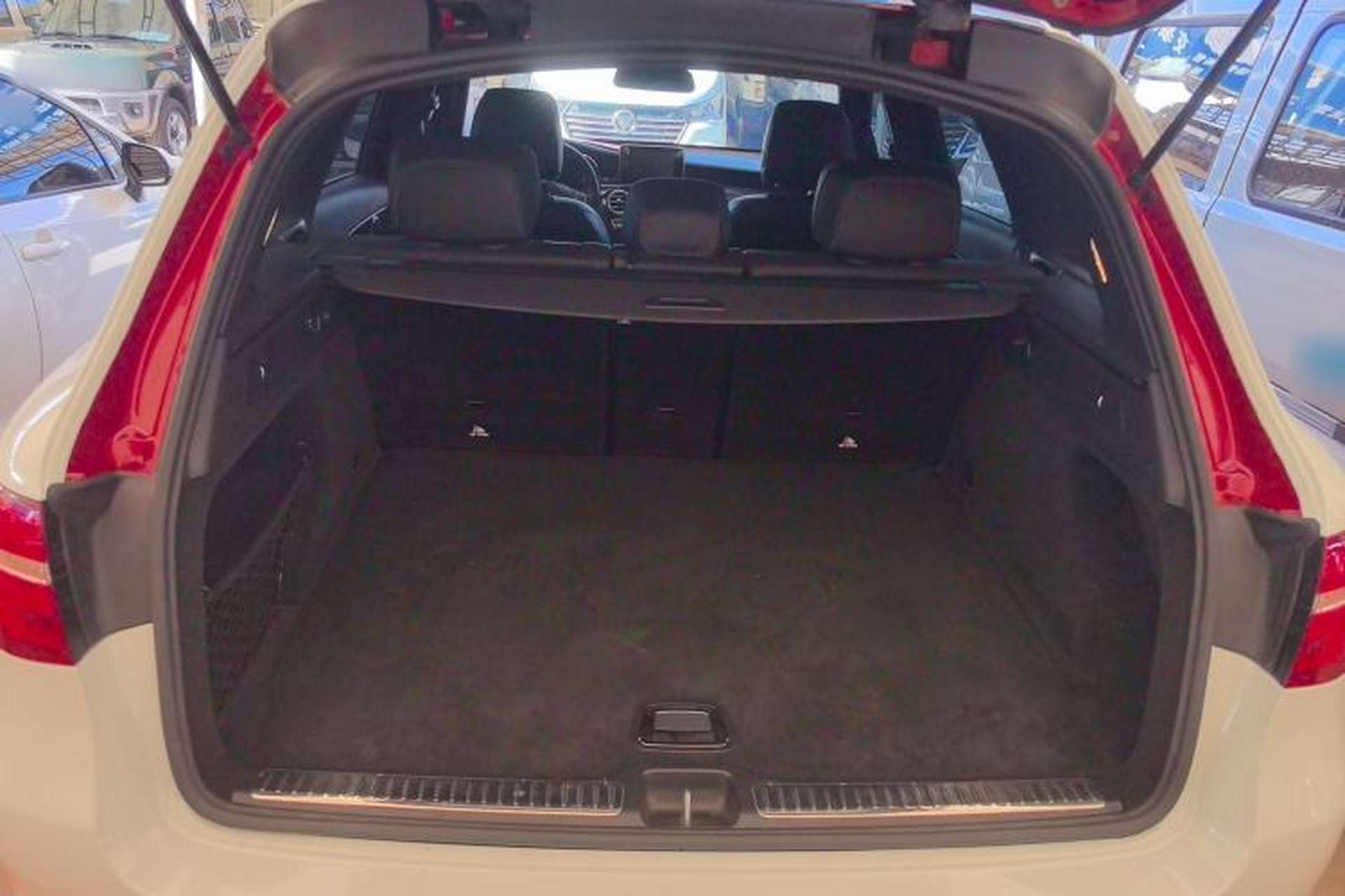 Used Mercedes-Benz GLC 2019 GLC 260 L 4MATIC Luxury Model Trunk