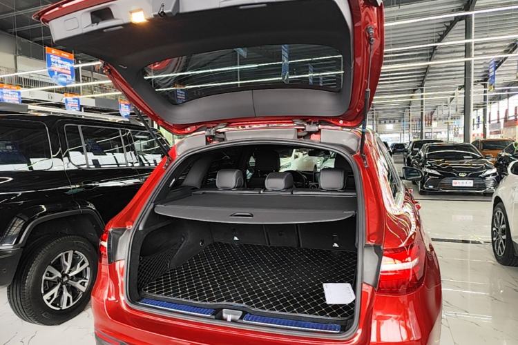 Used Mercedes-Benz GLC 2019 GLC 200 4MATIC Trunk