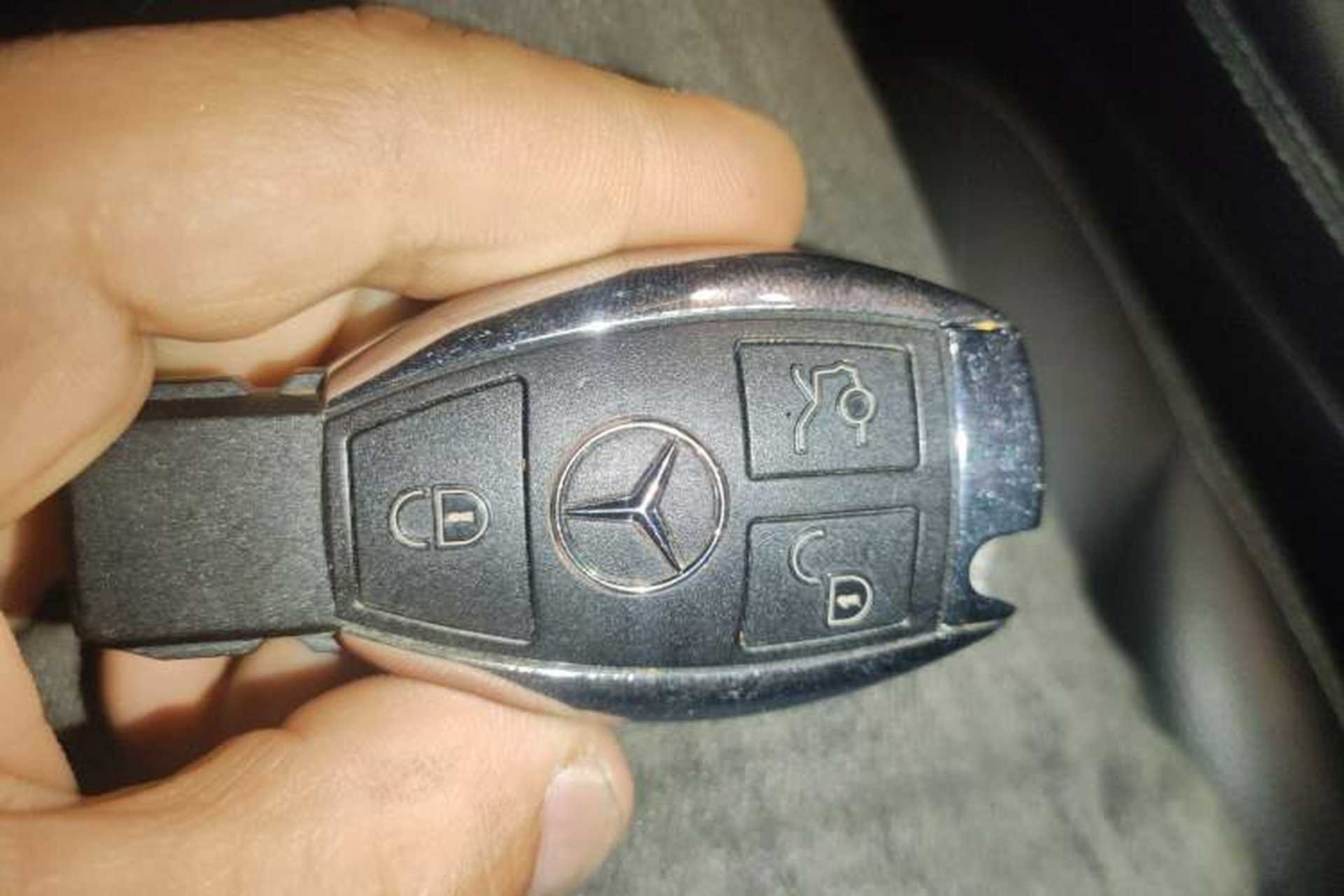 Used Mercedes-Benz GLC 2019 GLC 260 L 4MATIC Dynamic Model Vehicle Key