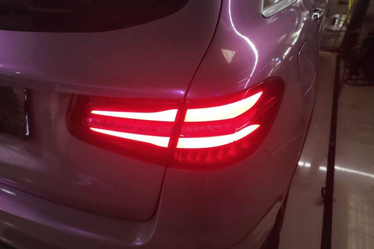 Used Mercedes-Benz GLC 2019 GLC 260 L 4MATIC Luxury Model Right Rear Taillight