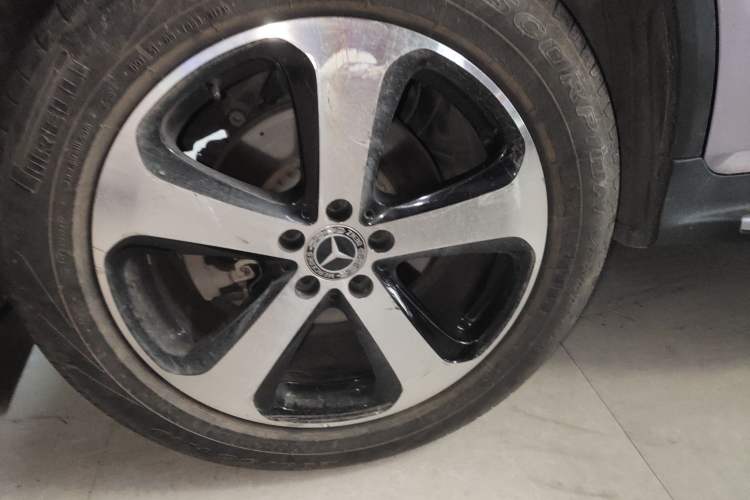 Used Mercedes-Benz GLC 2019 GLC 260 L 4MATIC Luxury Model Right Rear Wheel Hub