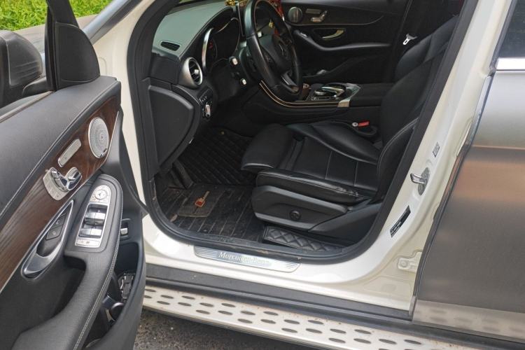 Used Mercedes-Benz GLC 2019 Refreshed GLC 300 L 4MATIC Dynamic Edition Driver Seat