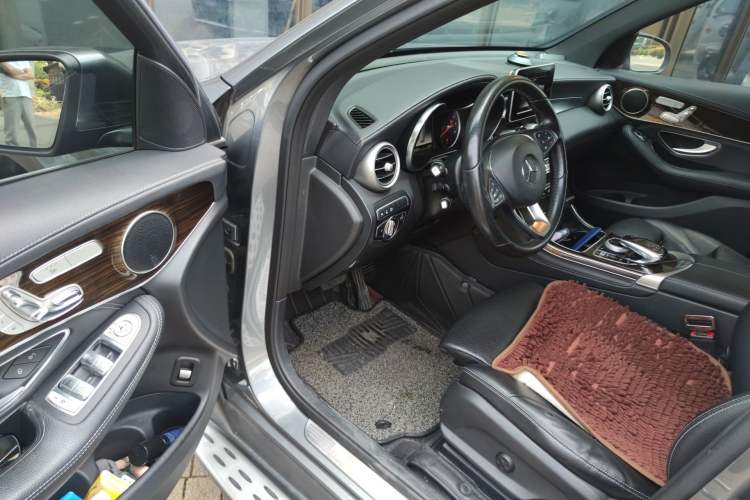 Used Mercedes-Benz GLC 2019 Facelift GLC 260 L 4MATIC Luxury Model Driver Seat
