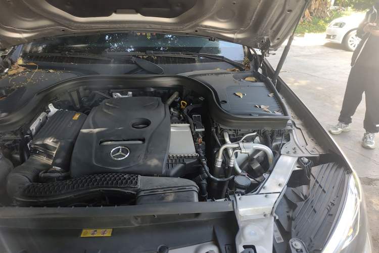 Used Mercedes-Benz GLC 2019 Facelift GLC 260 L 4MATIC Luxury Model Engine Bay Left