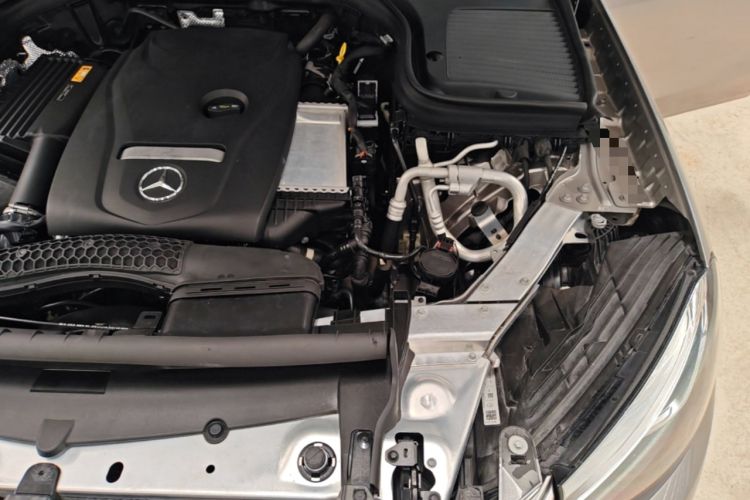 Used Mercedes-Benz GLC 2019 GLC 200 L 4MATIC Engine Bay Left