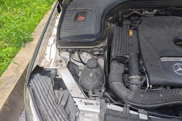 Used Mercedes-Benz GLC 2019 Refreshed GLC 300 L 4MATIC Dynamic Edition Engine Bay Right