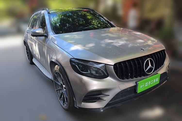 Used Mercedes-Benz GLC 2019 Facelift GLC 260 L 4MATIC Luxury Model Front Right 45 Deg