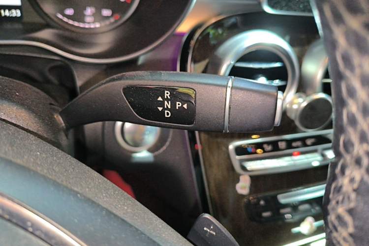 Used Mercedes-Benz GLC 2019 Facelift GLC 260 L 4MATIC Luxury Model Gear Lever