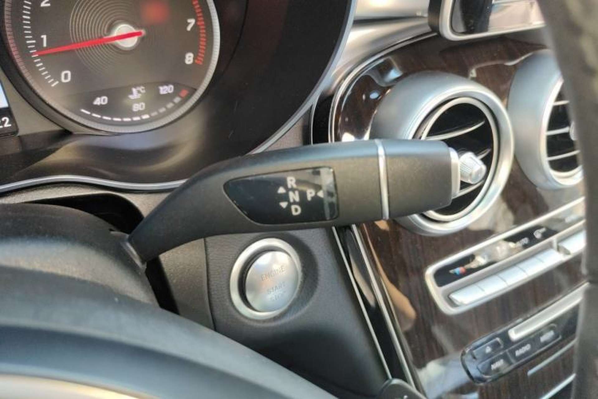 Used Mercedes-Benz GLC 2019 GLC 260 L 4MATIC Luxury Model Gear Lever