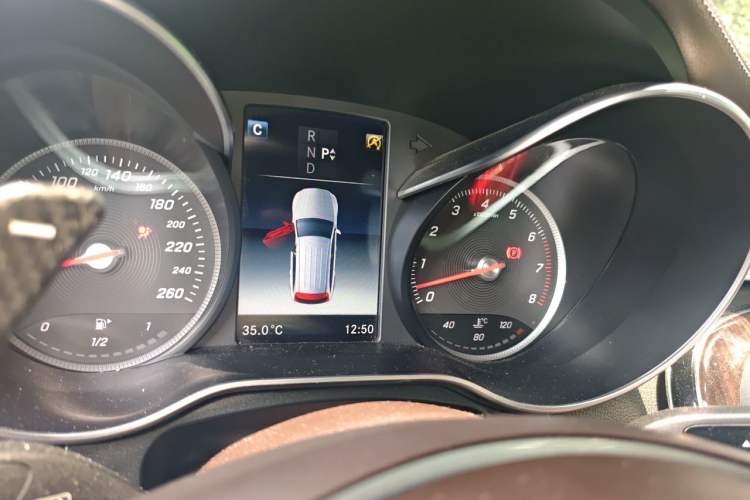 Used Mercedes-Benz GLC 2019 GLC 260 L 4MATIC Dynamic Model Instrument Cluster