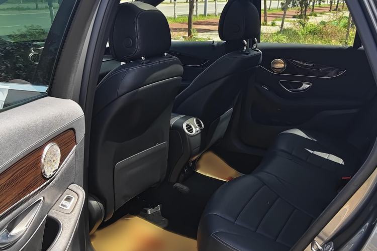 Used Mercedes-Benz GLC 2019 GLC 260 L 4MATIC Dynamic Model Interior 2
