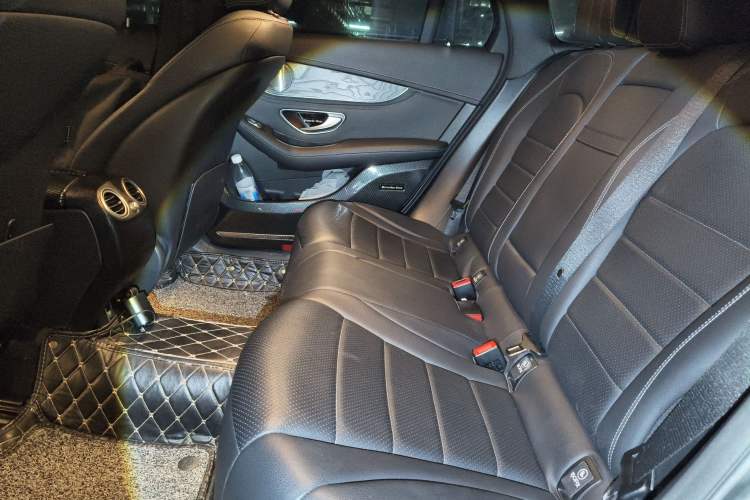 Used Mercedes-Benz GLC 2019 GLC 260 L 4MATIC Dynamic Model Left Rear Seat