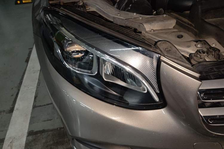 Used Mercedes-Benz GLC 2019 GLC 260 L 4MATIC Luxury Model Right Front Headlight