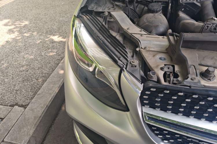Used Mercedes-Benz GLC 2019 GLC 260 L 4MATIC Dynamic Model Right Front Headlight