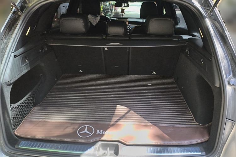 Used Mercedes-Benz GLC 2019 Facelift GLC 260 L 4MATIC Luxury Model Trunk