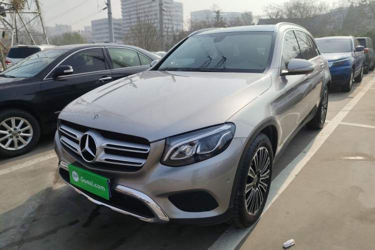 Used Mercedes-Benz GLC 2019 GLC 200 L 4MATIC Guazi used car, China used car export, Used car for sale, Used cars, Cheapest cars for sale